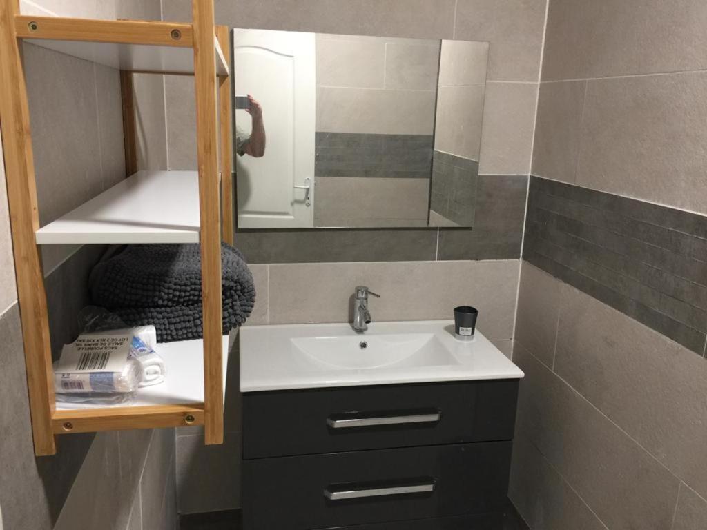 סן-אנדרה Nicole Residence Avec Piscine Chauffee & Jacuzzi מראה חיצוני תמונה