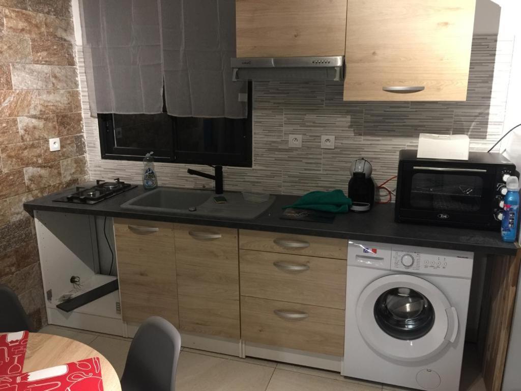 סן-אנדרה Nicole Residence Avec Piscine Chauffee & Jacuzzi מראה חיצוני תמונה