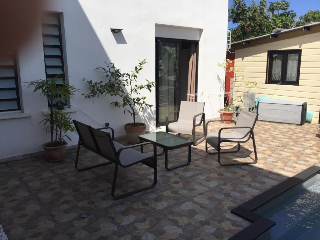 סן-אנדרה Nicole Residence Avec Piscine Chauffee & Jacuzzi מראה חיצוני תמונה