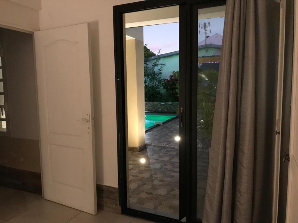 סן-אנדרה Nicole Residence Avec Piscine Chauffee & Jacuzzi מראה חיצוני תמונה